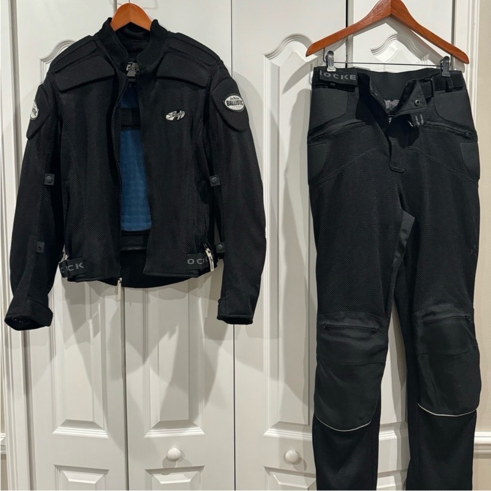 Joe Rocket Motorcycle Black Performance Jacket and Pants
Breathable/Protective